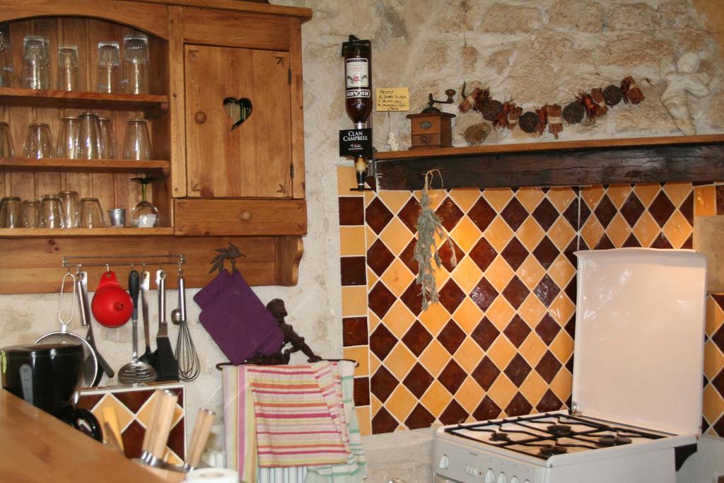 Chambre D'Hotes La Romarine Barnave Exteriör bild